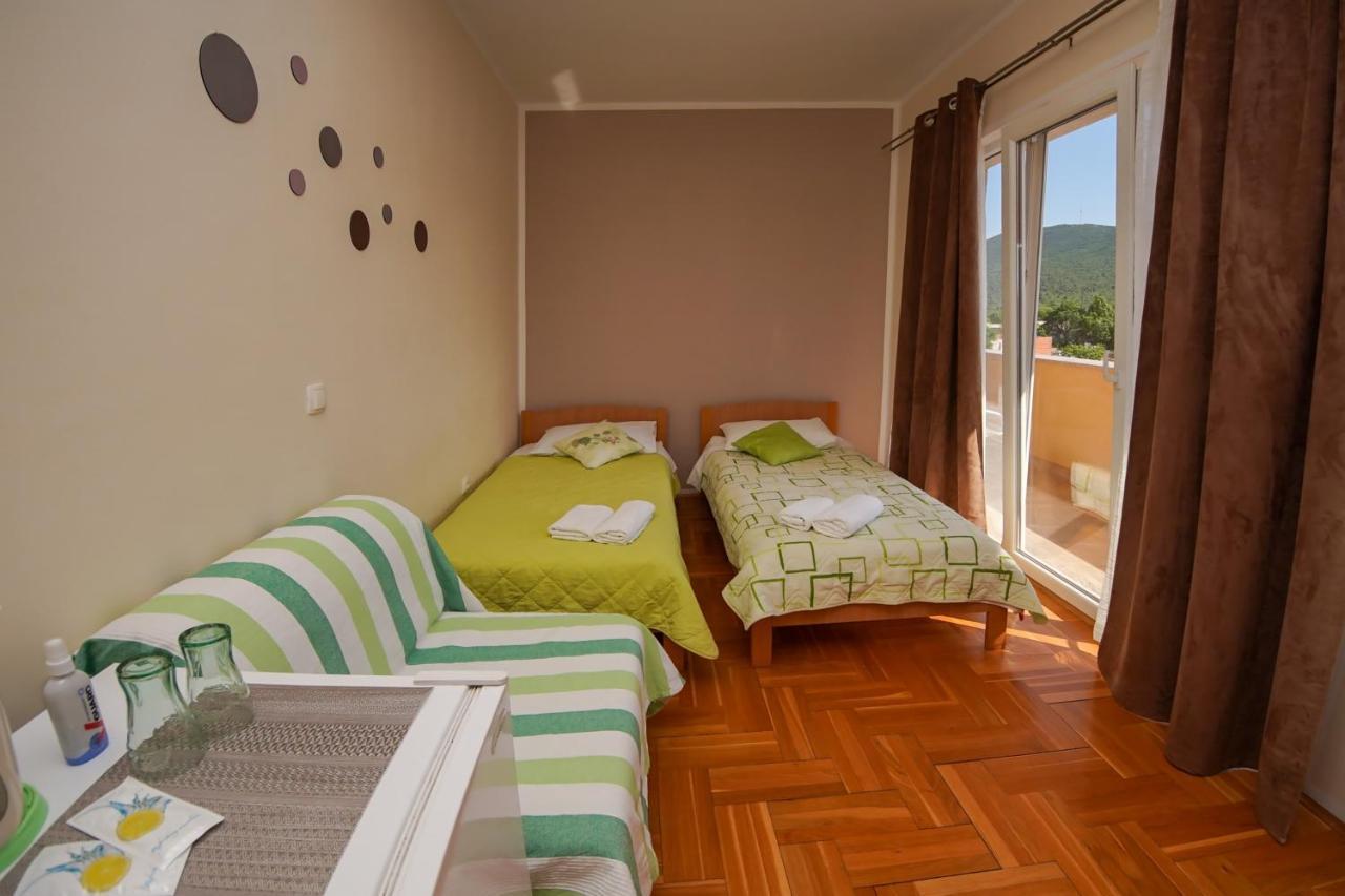 Guest Accommodation Slapovi Krke Lozovac Exterior foto